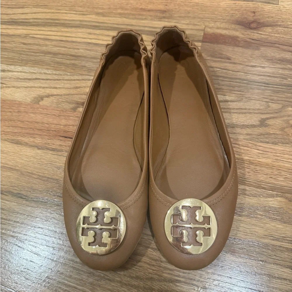 Tory Burch Minnie Ballet Flats- tan with gold logo